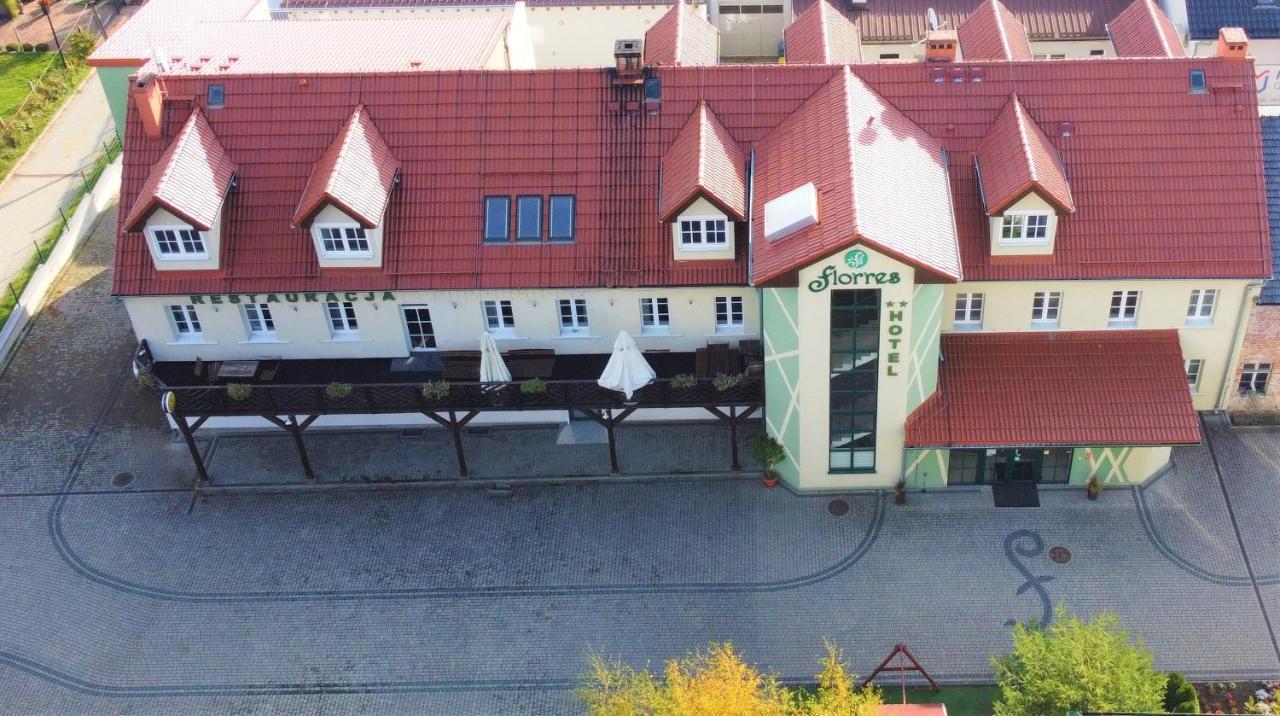Centrum Restauracyjno-Hotelowe Florres Pawłowiczki Eksteriør billede